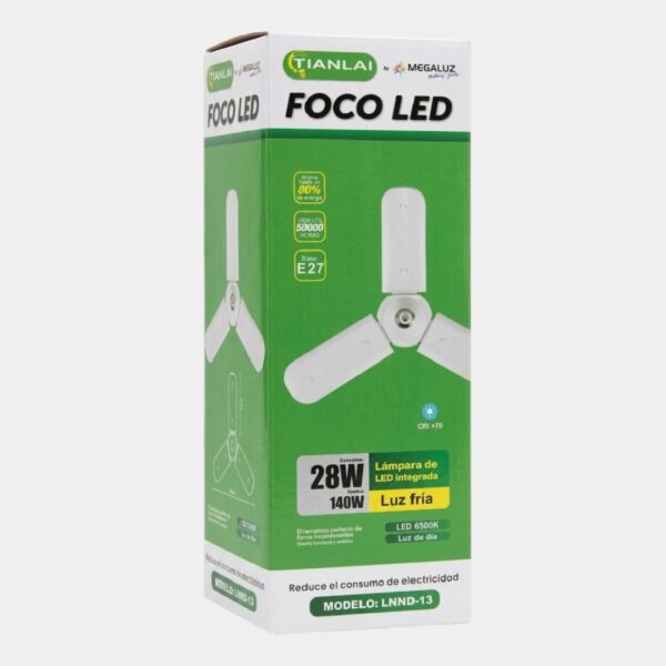 Foco Led 28w 6500k Luz Fría 3 Aspas 2520lm